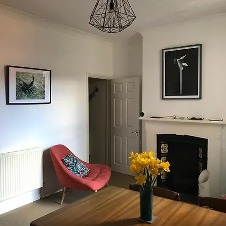 Daire Cozy, Contemporary Victorian Terrace, Bristol