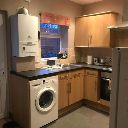 Apartment Cozy, Contemporary Victorian Terrace, Bristol *